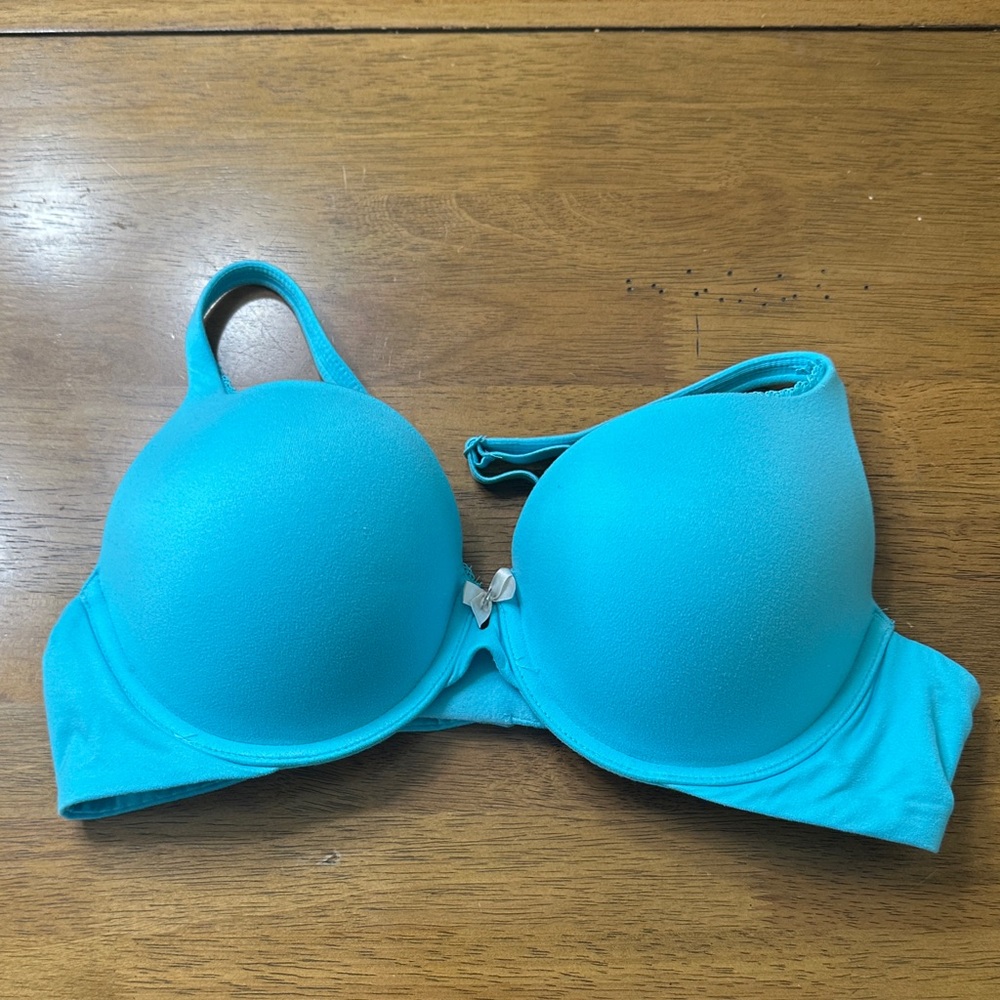 Victoria's Secret T-Shirt Bra in Bright Turquoise